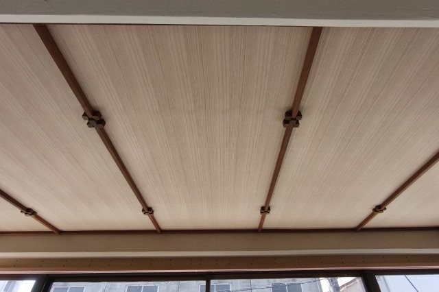 天井工事　まわり縁をかわいらしく